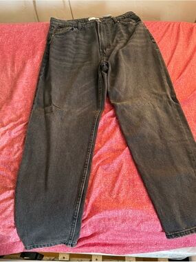 Bershka Women's Relaxed Black Jeans